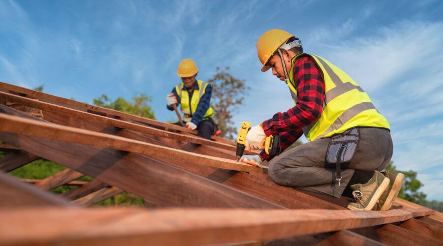Professional Flat Roofing Installation services in Plymouth, IA